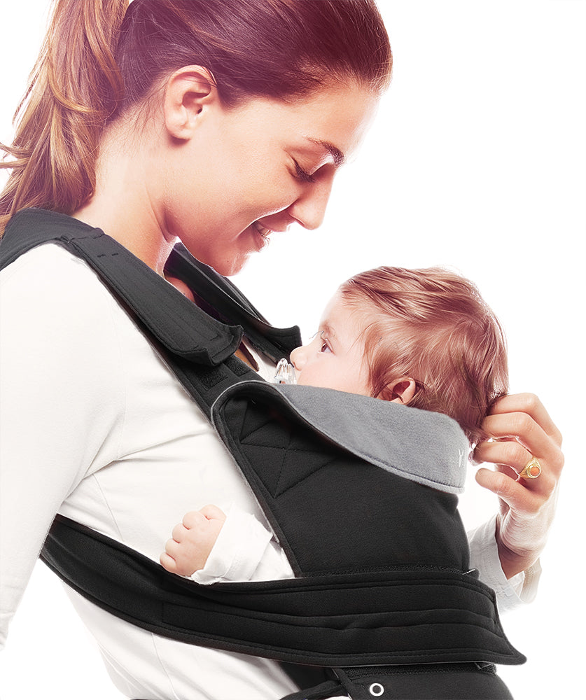 Easy to put outlet on baby carrier